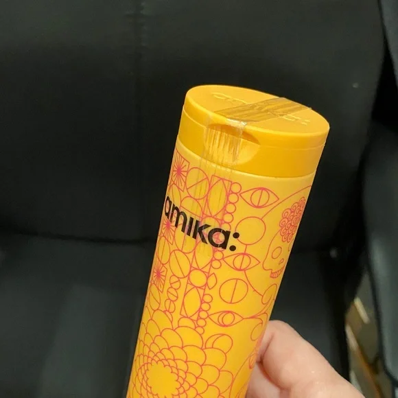 Amika Normcore Shampoo - Picture 2 of 4